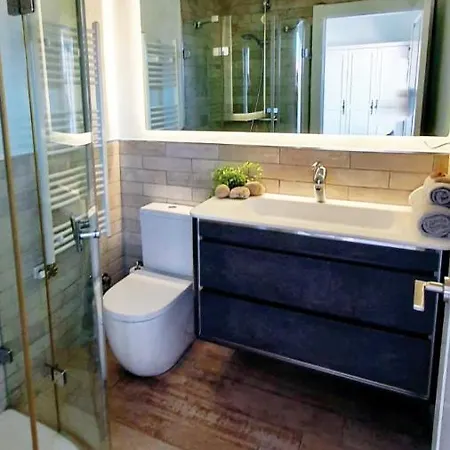 Cheerful Townhouse Center 5 Bedrooms Pool And Terrace Semesterbostad