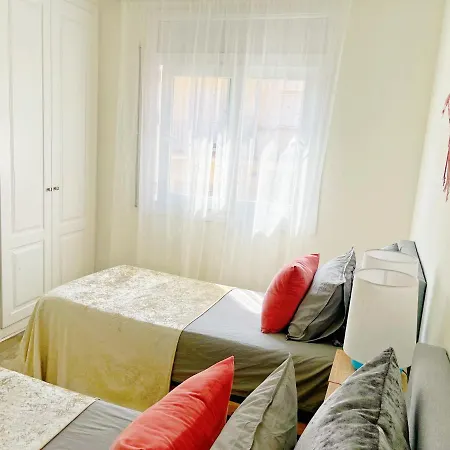Cheerful Townhouse Center 5 Bedrooms Pool And Terrace Semesterbostad *